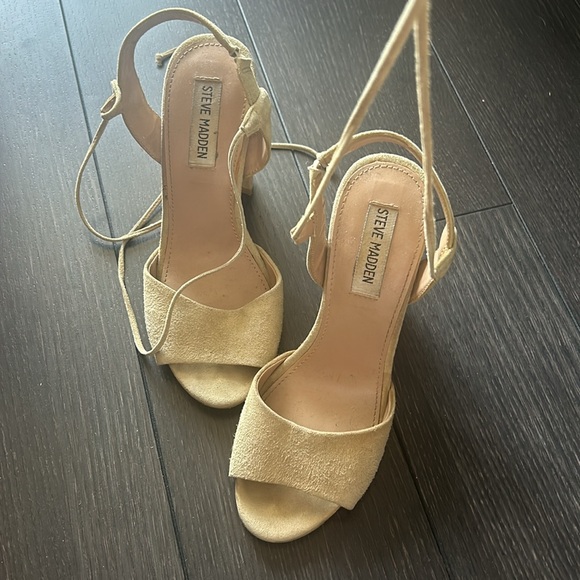 Steve Madden Heels - Picture 2 of 2